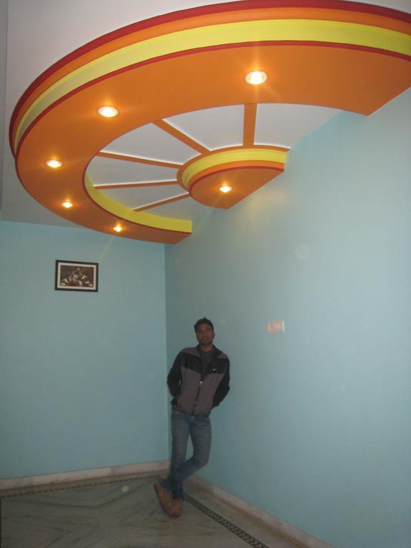 Krishna Paying Guest House Varanasi Eksteriør bilde