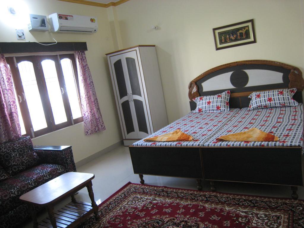 Krishna Paying Guest House Varanasi Rom bilde